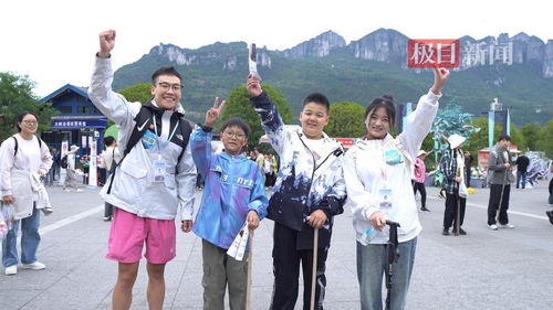 多位泰山陪爬员称五一接单少于平时
